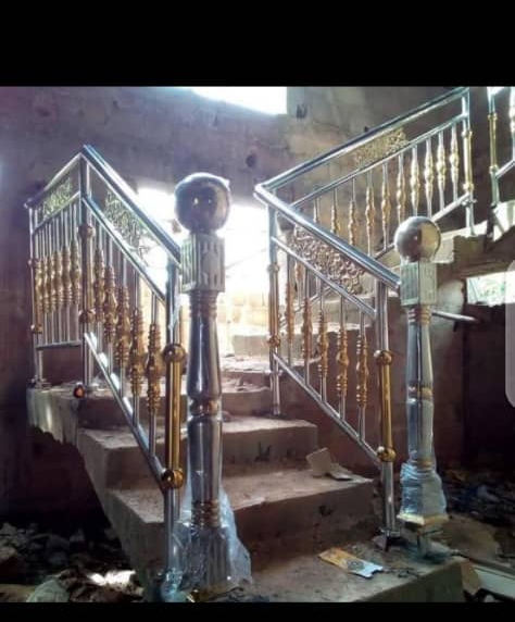 Premium Stainless Rail 4